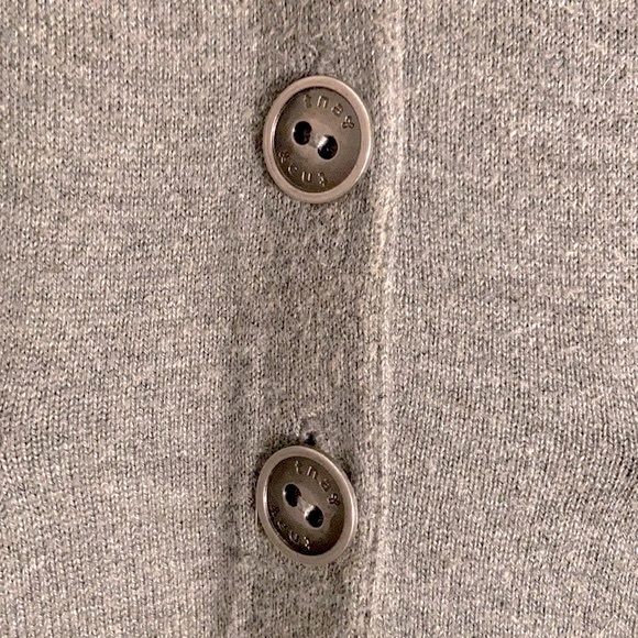 NEW Aritzia/Talula V Neck Grey Vest, Small - Picture 3 of 6